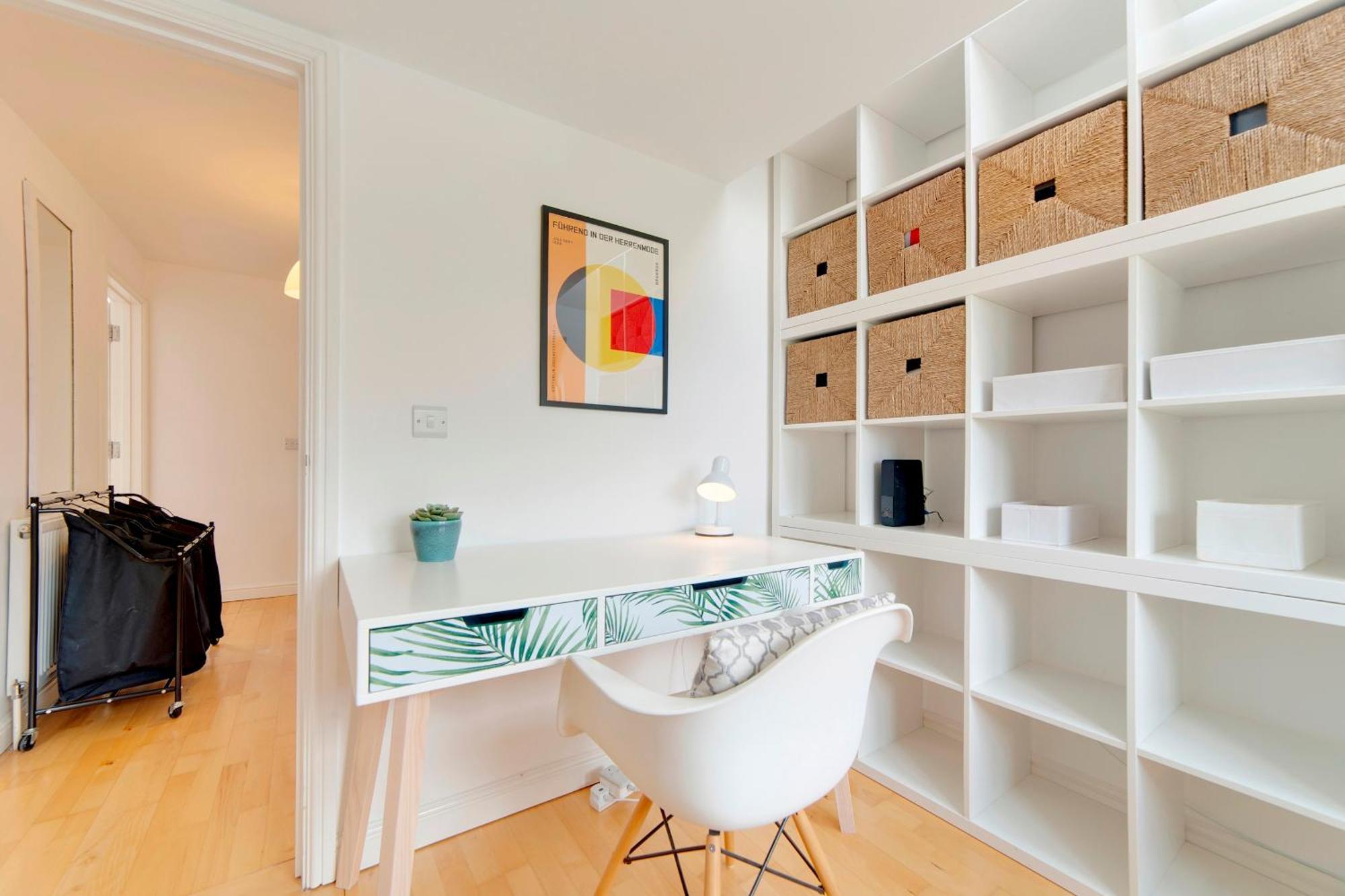 Pass The Keys 49 Byron Square Modern And Spacious 3 Bed Home With Free Parking CBG Eksteriør billede