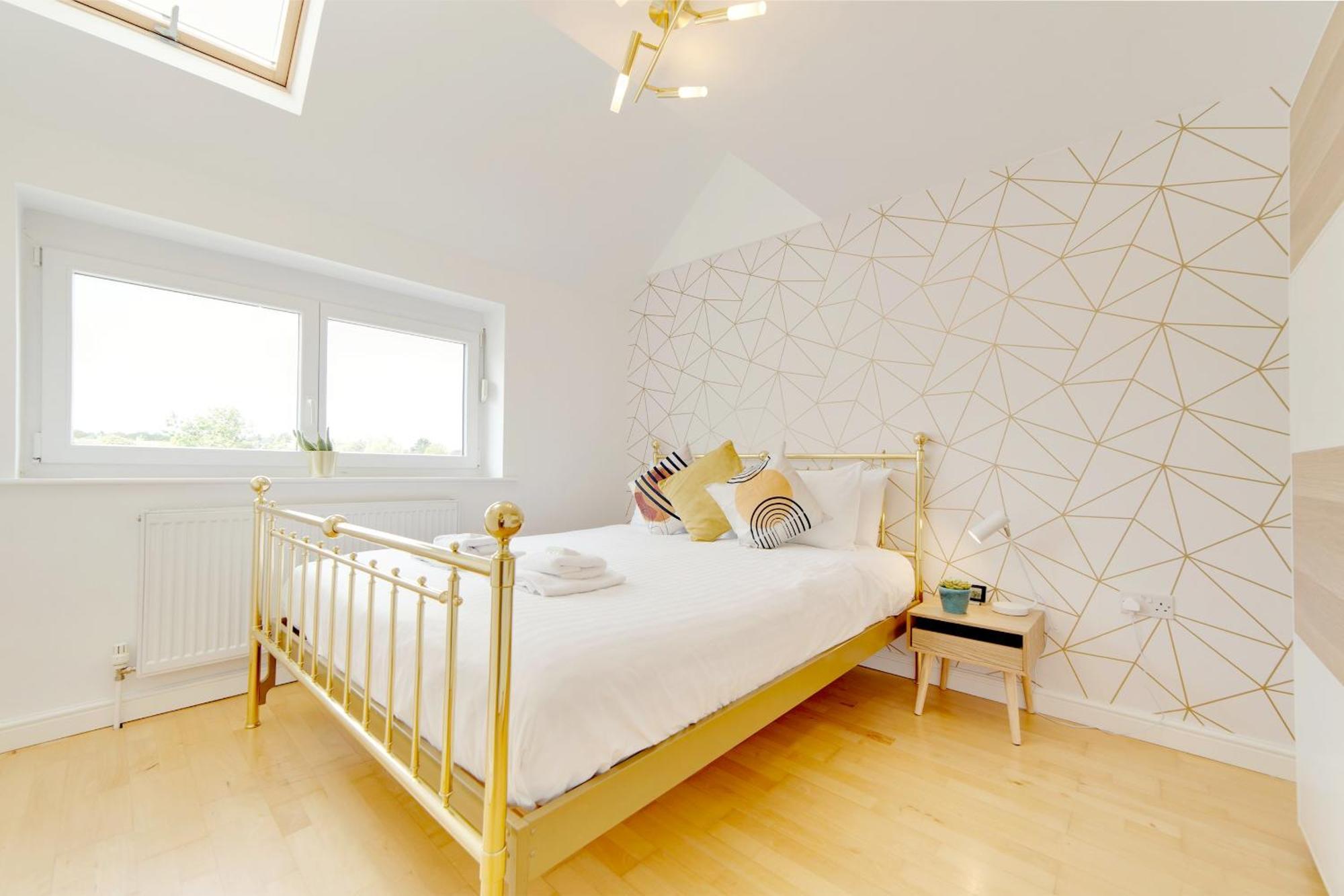 Pass The Keys 49 Byron Square Modern And Spacious 3 Bed Home With Free Parking CBG Eksteriør billede