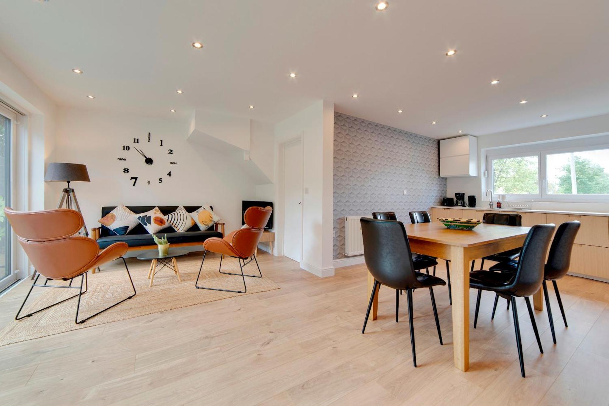 Pass The Keys 49 Byron Square Modern And Spacious 3 Bed Home With Free Parking CBG Eksteriør billede